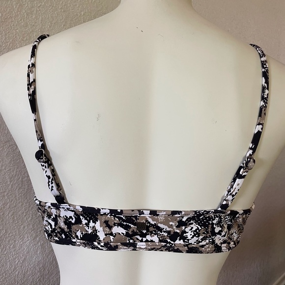 Beautiful bikini 👙 - Picture 4 of 6